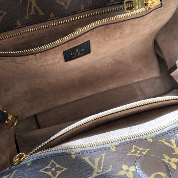 W bag Louis Vuitton - Picture 2 of 6